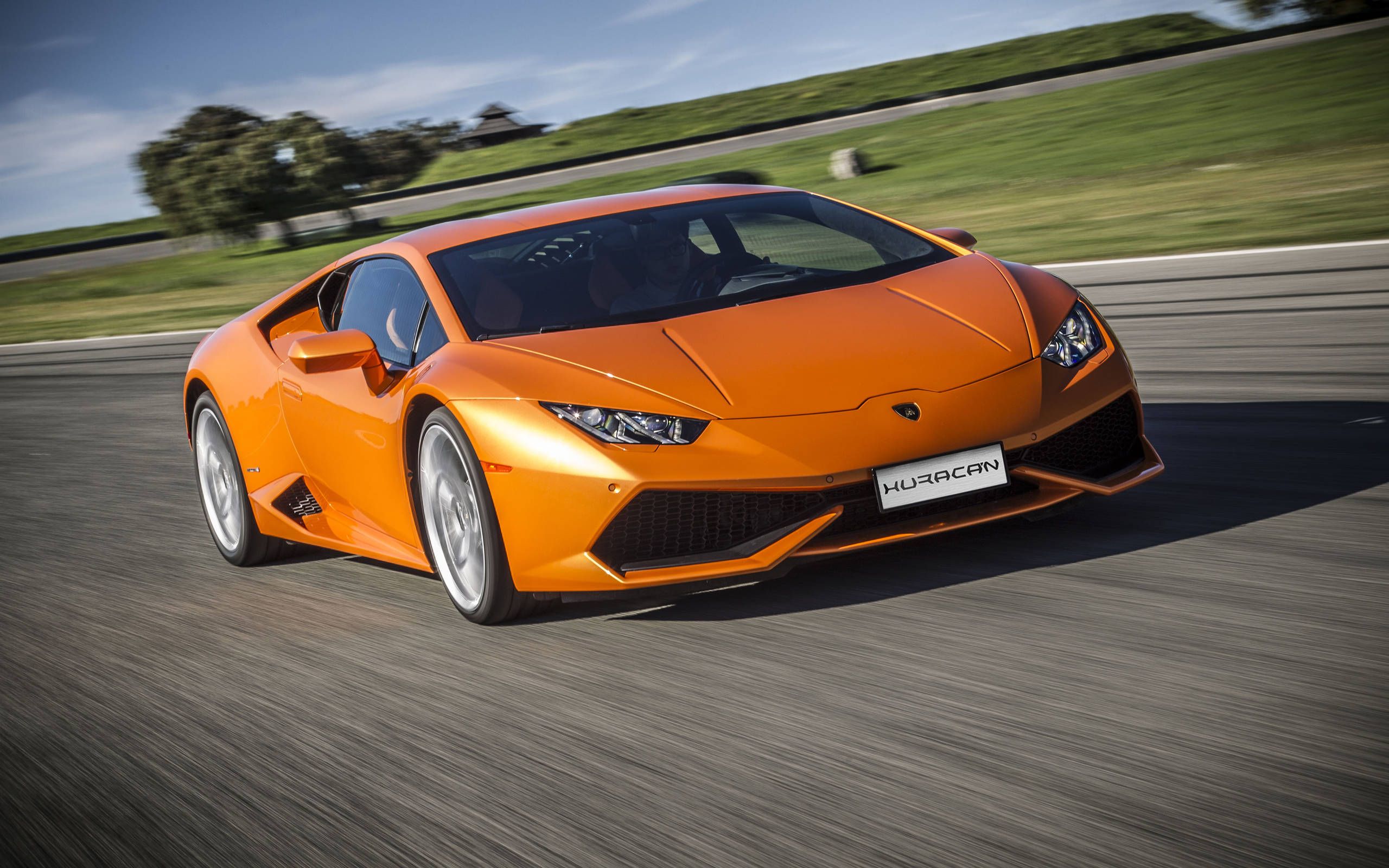 2016 Lamborghini Huracán LP 610-4 gets fresh features, cylinder 